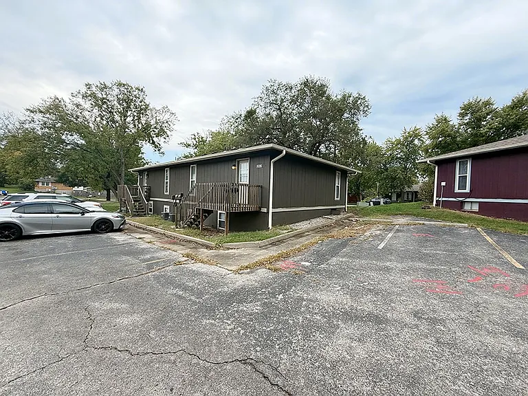 212 Wheaton Ct — Photo 23