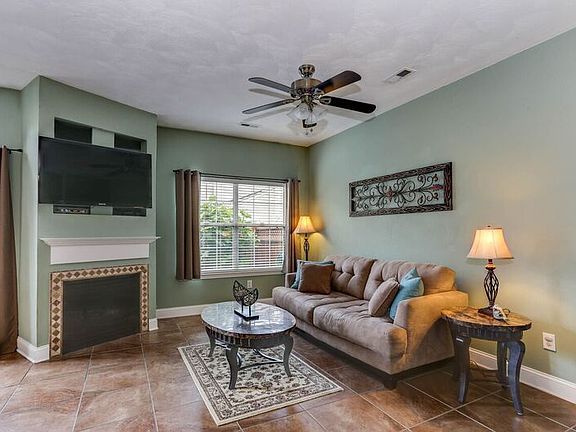 4th image of 254 Belmont Cir