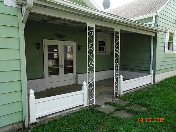 3rd image of 270 S Seffner Ave
