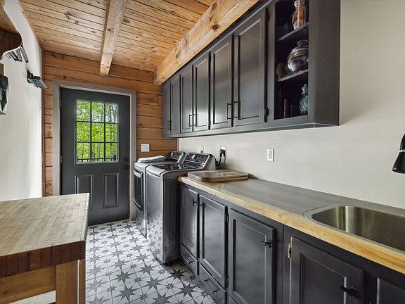 41st image of 5617A Pinewood Rd