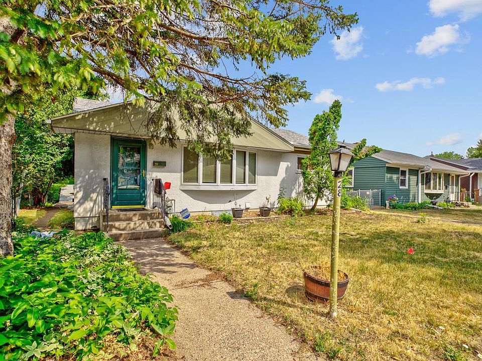 1st image of 28 Maywood Pl