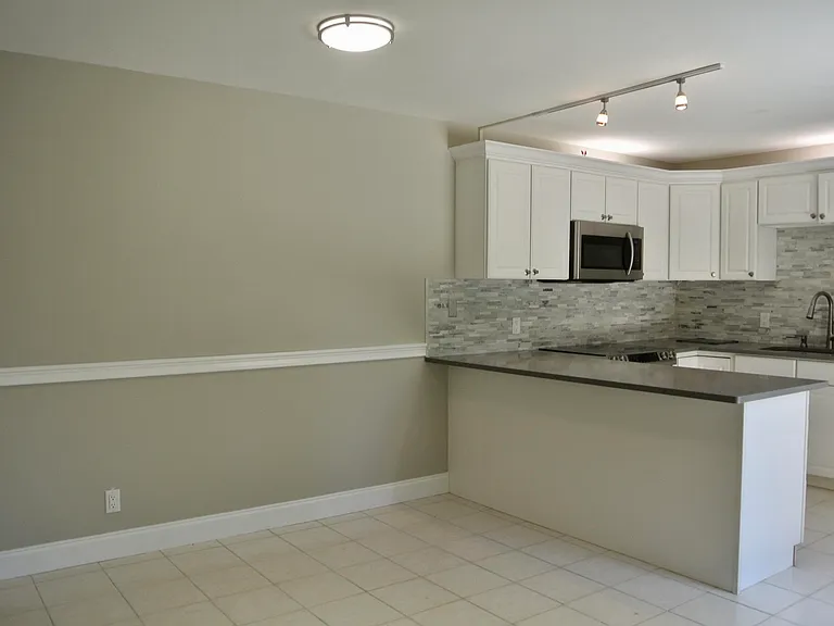 121 Ocean Cove Dr #121 — Photo 6