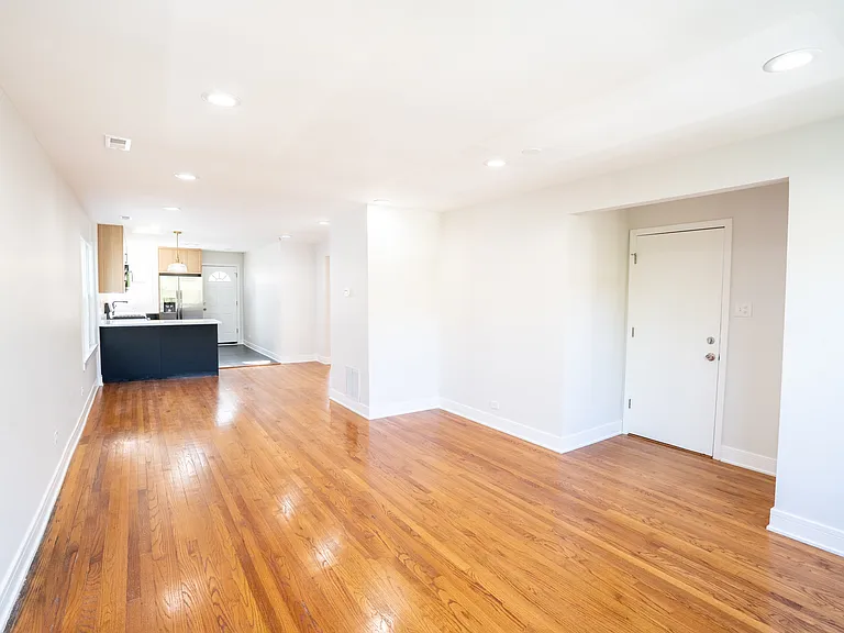 7212 S Euclid Ave #2 — Photo 36