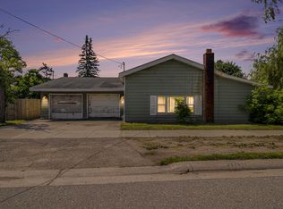 1262 E Wilcox Ave, White Cloud, MI 49349