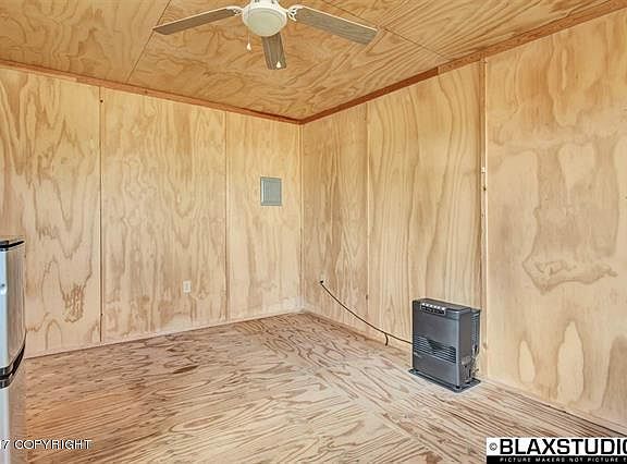 2nd image of 745 Sheep Creek Rd