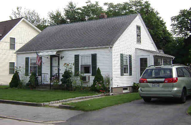 377 Vine St