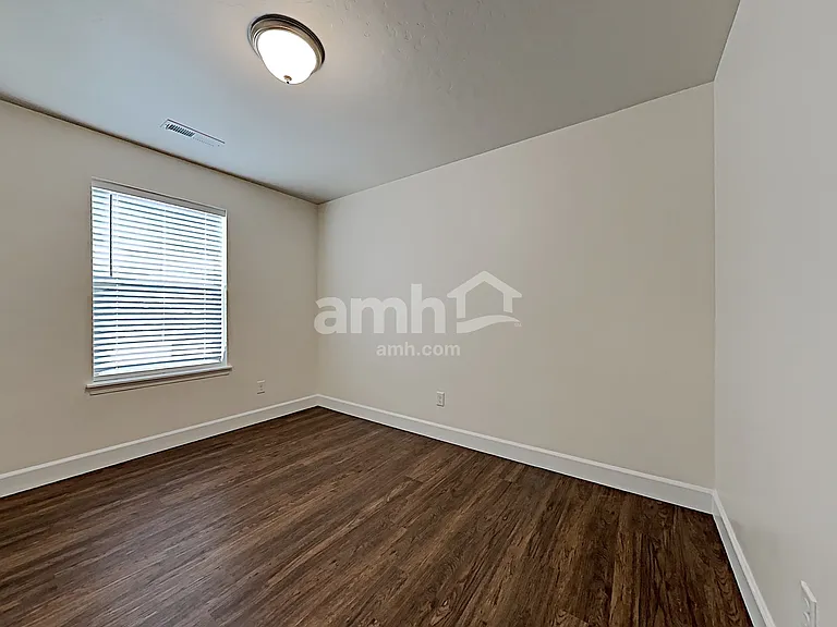 1507 S Horton St — Photo 15