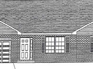 925 Indian Prairie Dr, Mascoutah, IL 62258