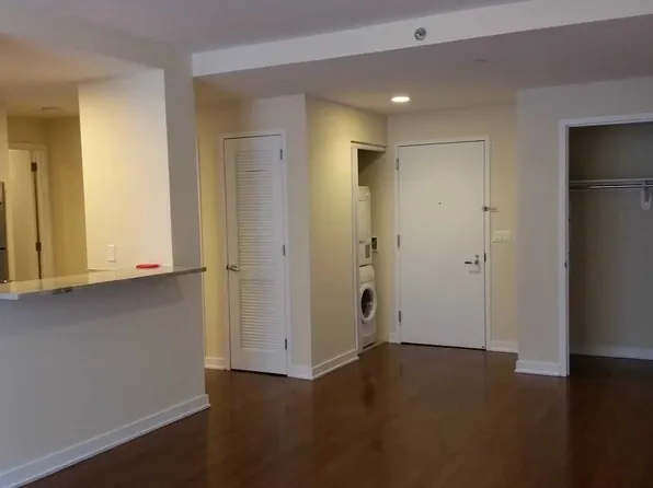 305 Palisade Avenue image 16 of 19