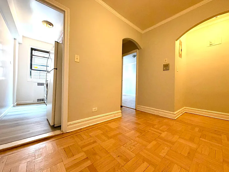 1901 Avenue N #5E — Photo 5