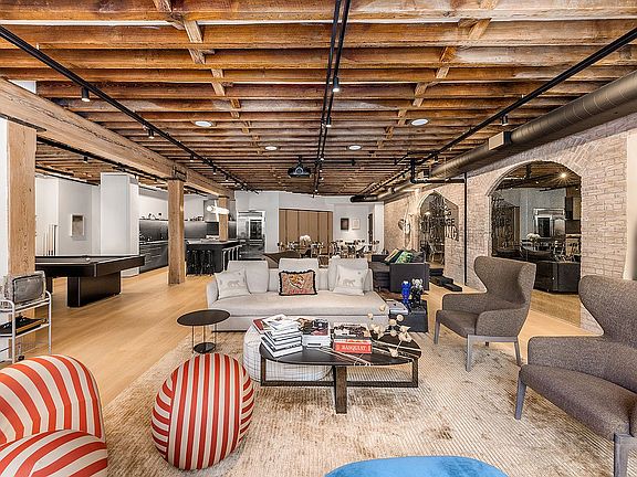 2nd image of 105 Wooster St #4D
