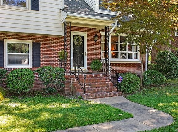 3rd image of 8419 Zell Ln