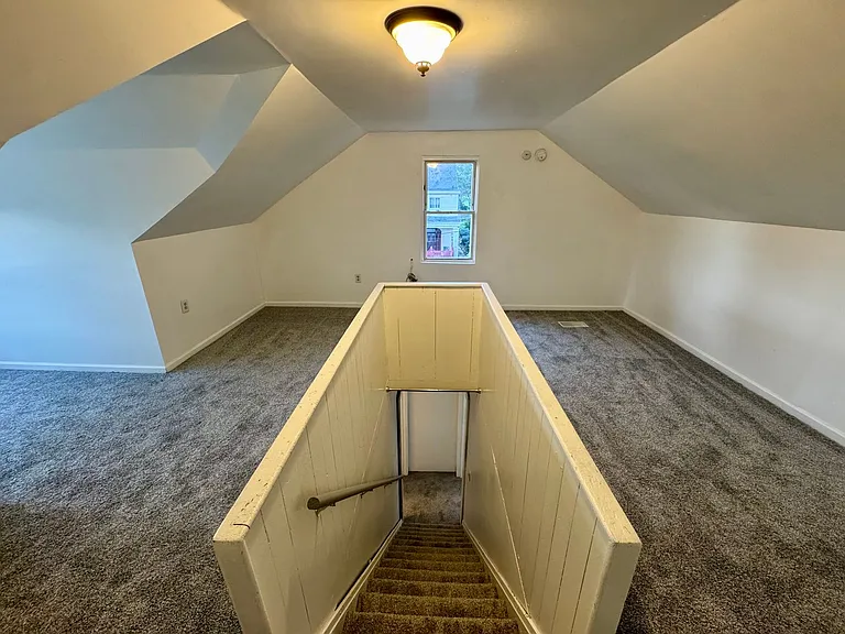 42 Climax St — Photo 36