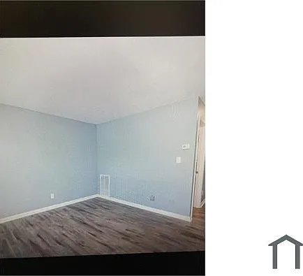 1015 S Hancock St — Photo 8
