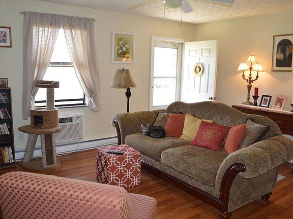 5th image of 115 Roane Manor Dr #A