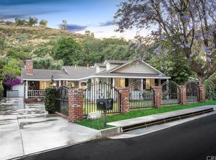 10429 Wheatland Ave, Sunland, CA 91040