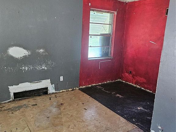 5th image of 6924 Plymouth Ave
