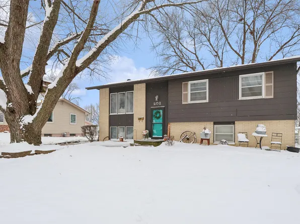 202 NE Crestmoor Pl, Ankeny, IA 50021