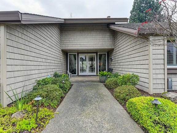 4th image of 208 Crow Canyon Dr