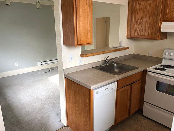 2nd image of 5042 15th Ave NE APT C
