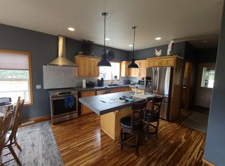 16886 Ponderosa Cascade Dr, Bend, OR 97703