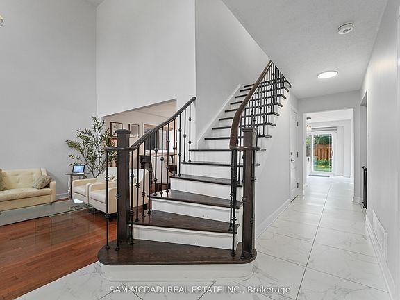 4th image of 4778 Crystal Rose Dr