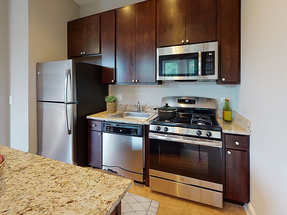 5th image of 482 W Deming Pl #0