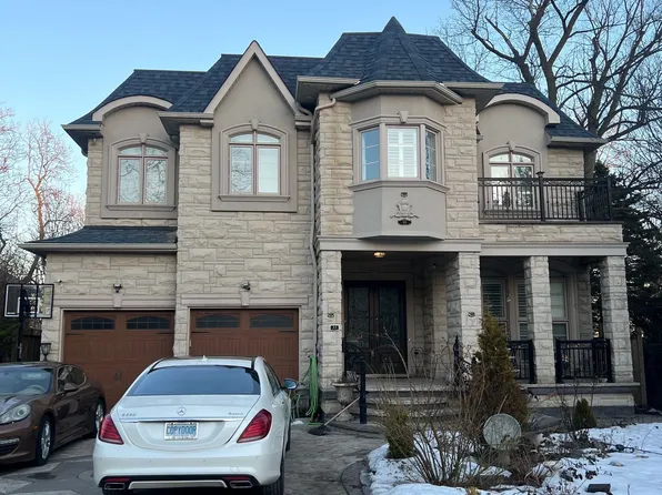 35 Drake Cres, Toronto, ON M1M 1A3