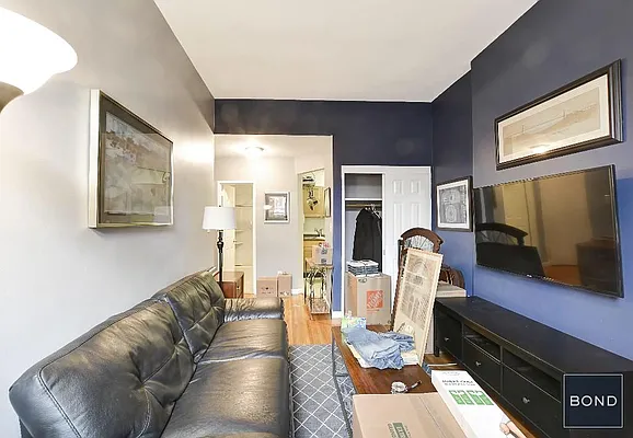 Rented by Bond New York | media 20