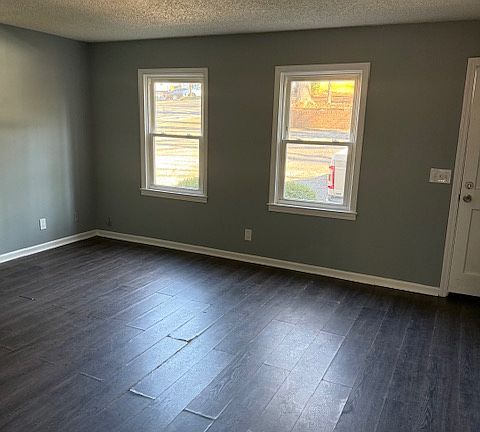 3rd image of 116 Pine Creek Court Ext