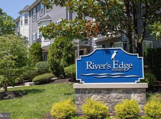 3 Fox Ct, Delanco, NJ 08075