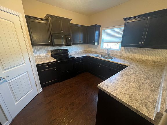 3rd image of 1617 Warmingfield Dr