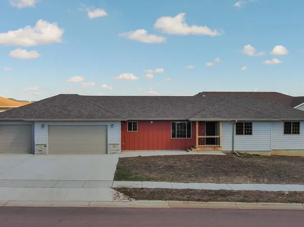 1182 Ruud Trl, Hartford, SD 57033