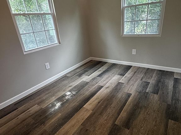 4th image of 3871 Tyler Dr