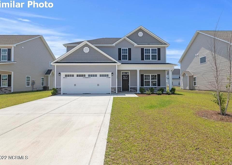 1st image of 423 Nantucket Trl