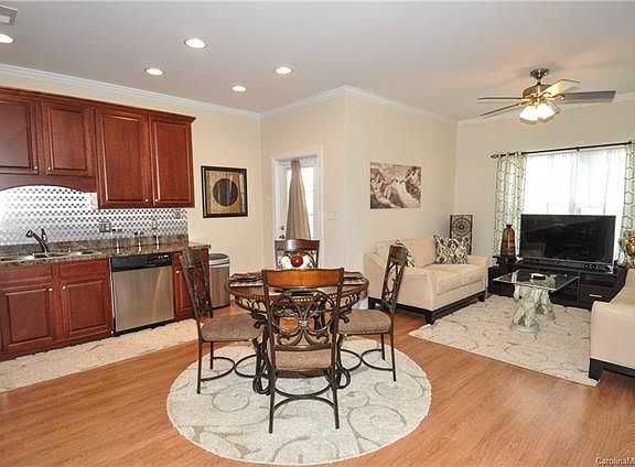 2nd image of 108 Sherman Oaks #18