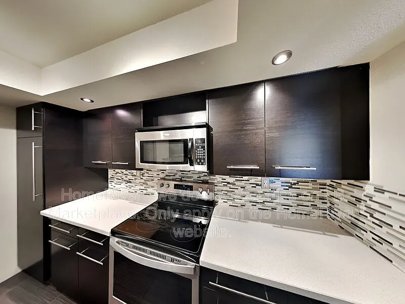 2 bed, 2.0 bath, 1212 sqft, $1,925 — Photo 4