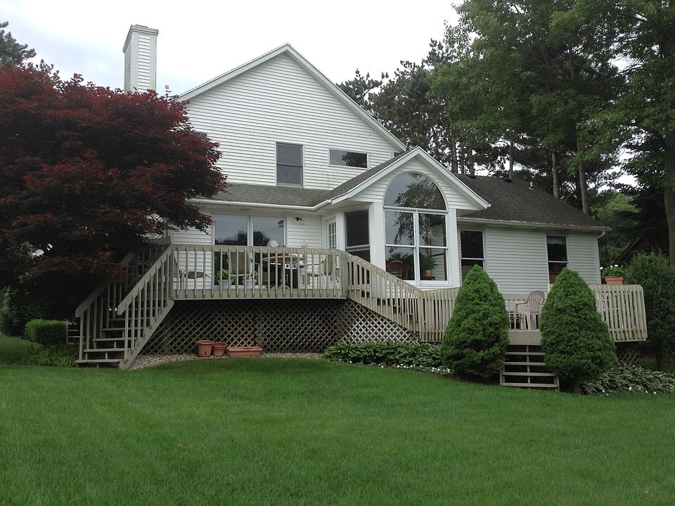 2nd image of 2211 Woodlark Dr