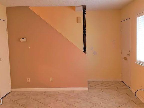 3rd image of 5156 Gray Ln APT A