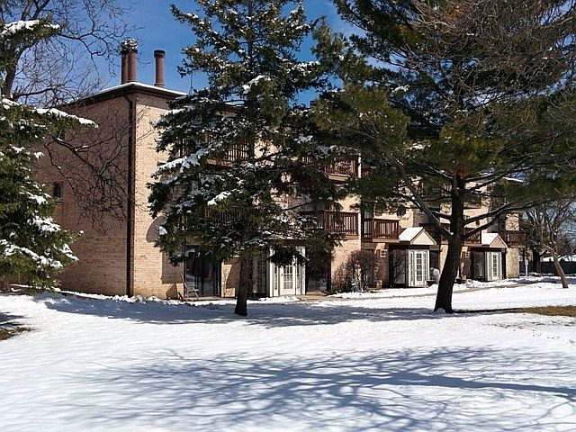 1st image of 524 E Spruce Dr #33-2A