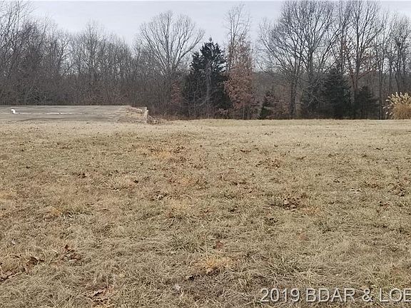 2nd image of 323 Westwood Dr
