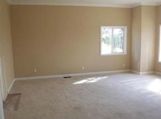 61 Wallace Lake Dr S, Wallace, CA