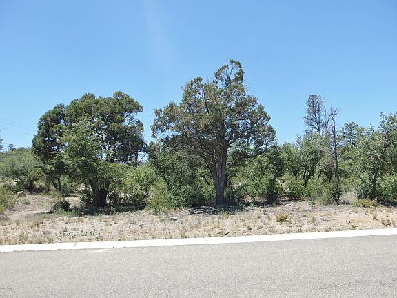 2nd image of 941 Estrella Ct