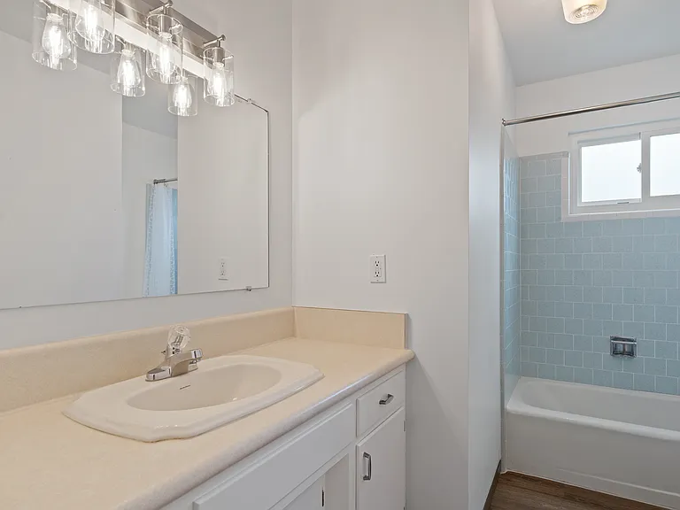 762 Garland Ave — Photo 13