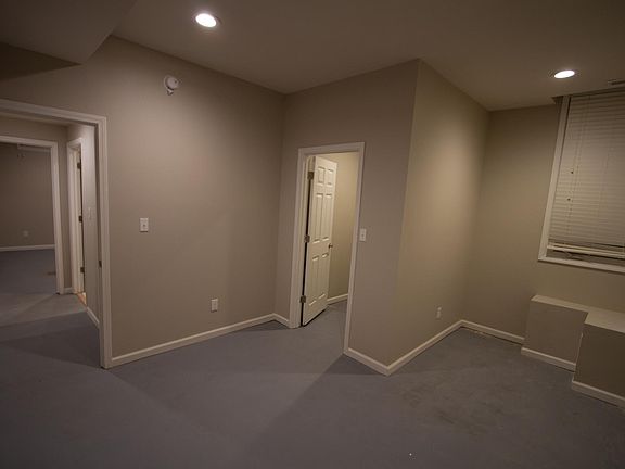 4th image of 3447 Washington Blvd #3