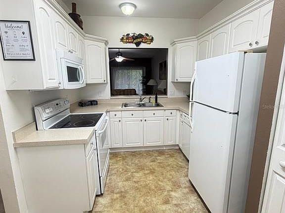 5th image of 8842 CORAL PALMS COURT #B