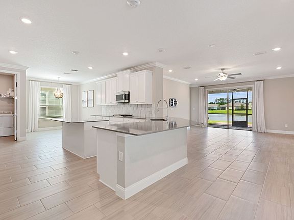 4th image of 75659 Sunberry Dr