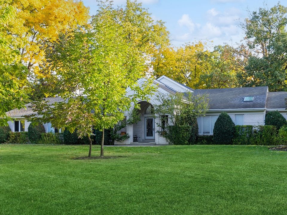 1st image of 2021 Burr Oak Dr E