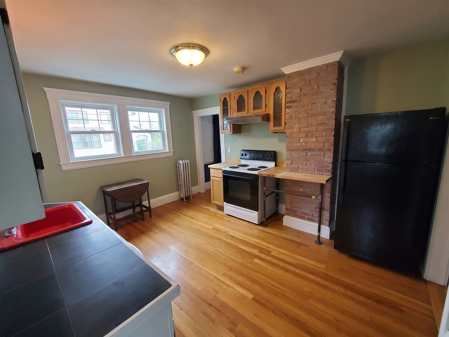 2 bed, 1364 sqft, $2,400 — Photo 3