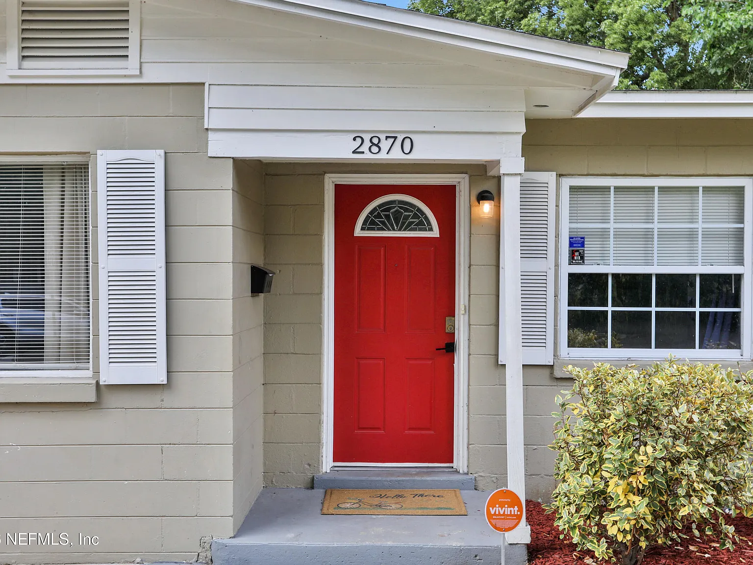 3 bed, 2.0 bath, 1119 sqft, $2,000 — Photo 4